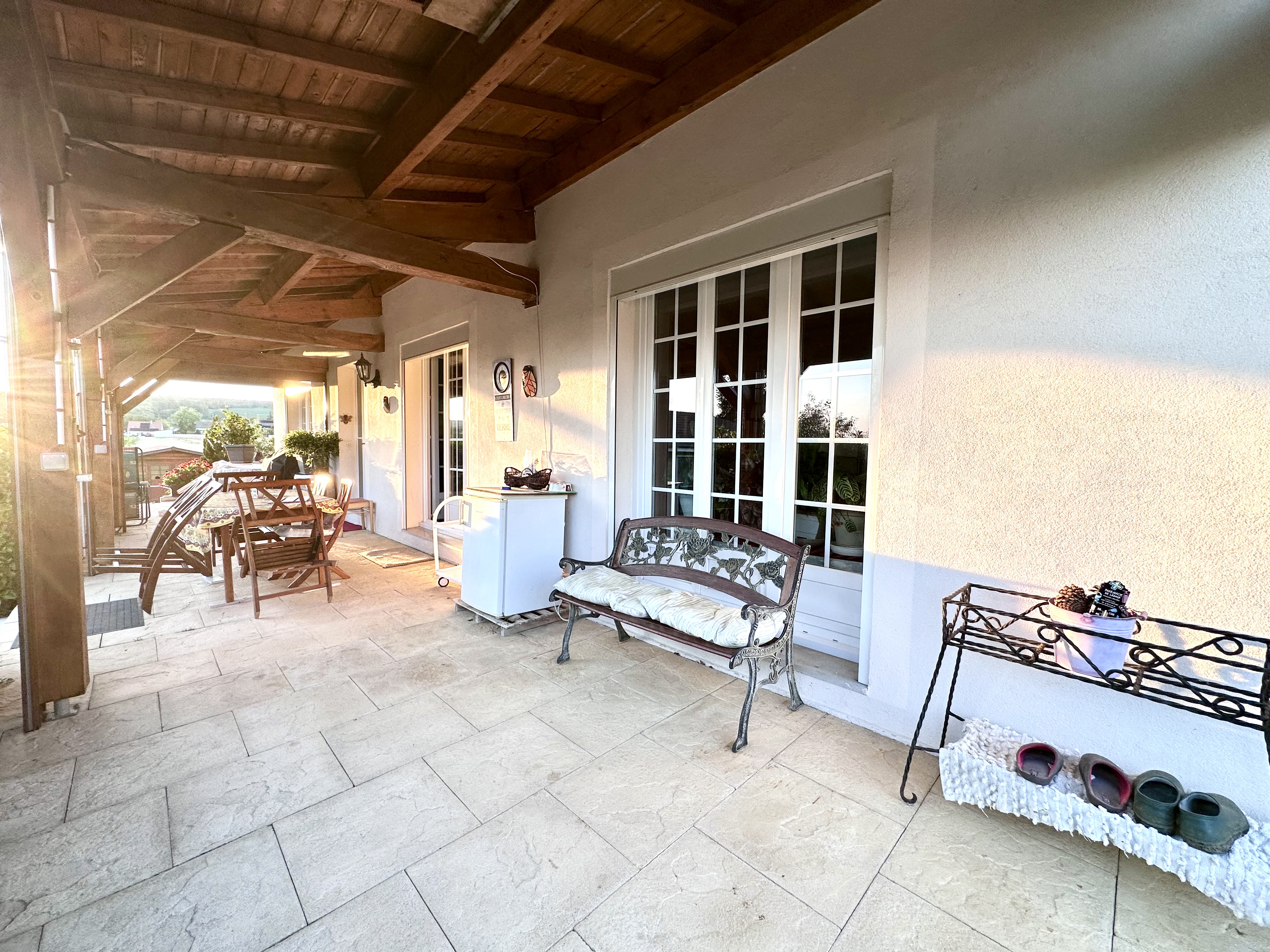 Maison à vendre à Corgoloin, 145,54 m², 6 pièces – photo 2 sur 12